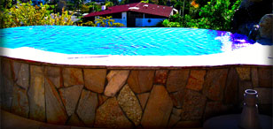 An awesome picture of a negative pool, with work done by TLY Construction Company